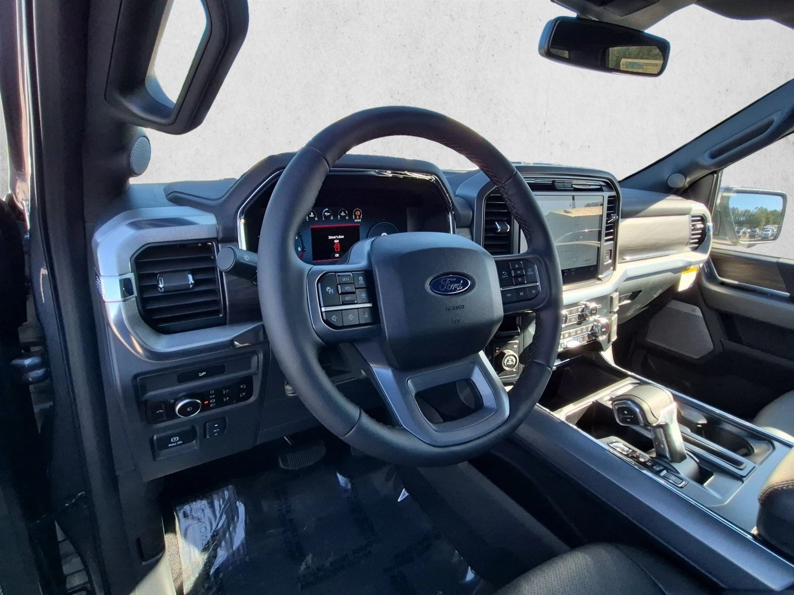 New 2026 Ford F-150 LARIAT Truck SuperCrew Cab