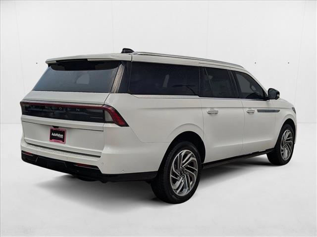 2025 Lincoln Navigator L Reserve photo 2