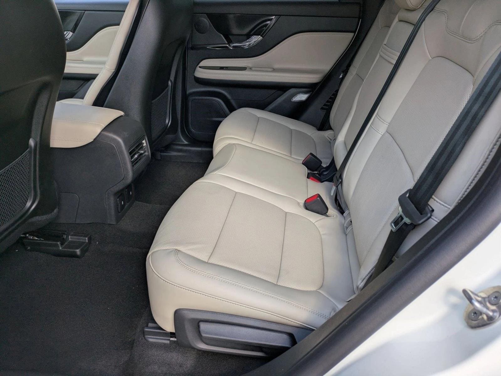2025 Lincoln Corsair Grand Touring - Photo 14
