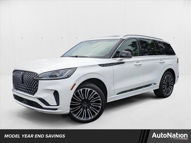 2025 Lincoln Aviator Black Label's photo