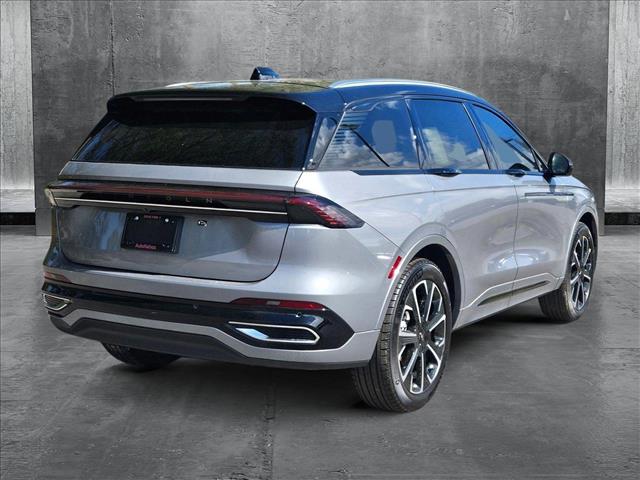 2025 Lincoln Nautilus Reserve photo 2