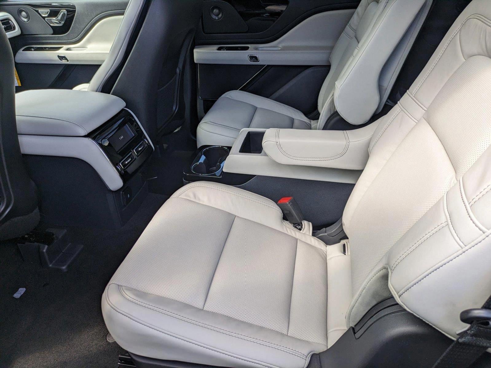 2025 Lincoln Aviator Reserve - Photo 14