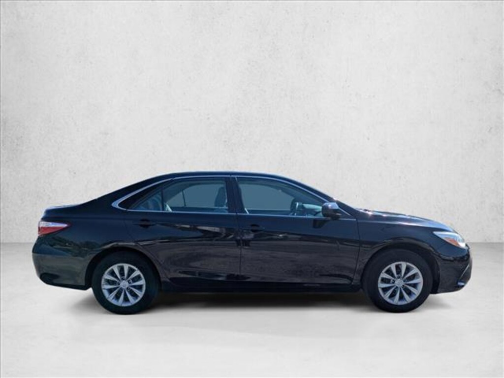 Used 2017 Toyota Camry LE Sedan