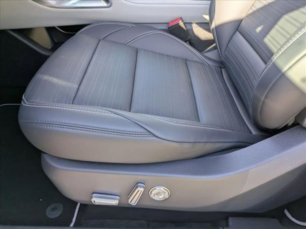 New 2025 Lincoln Nautilus Reserve SUV