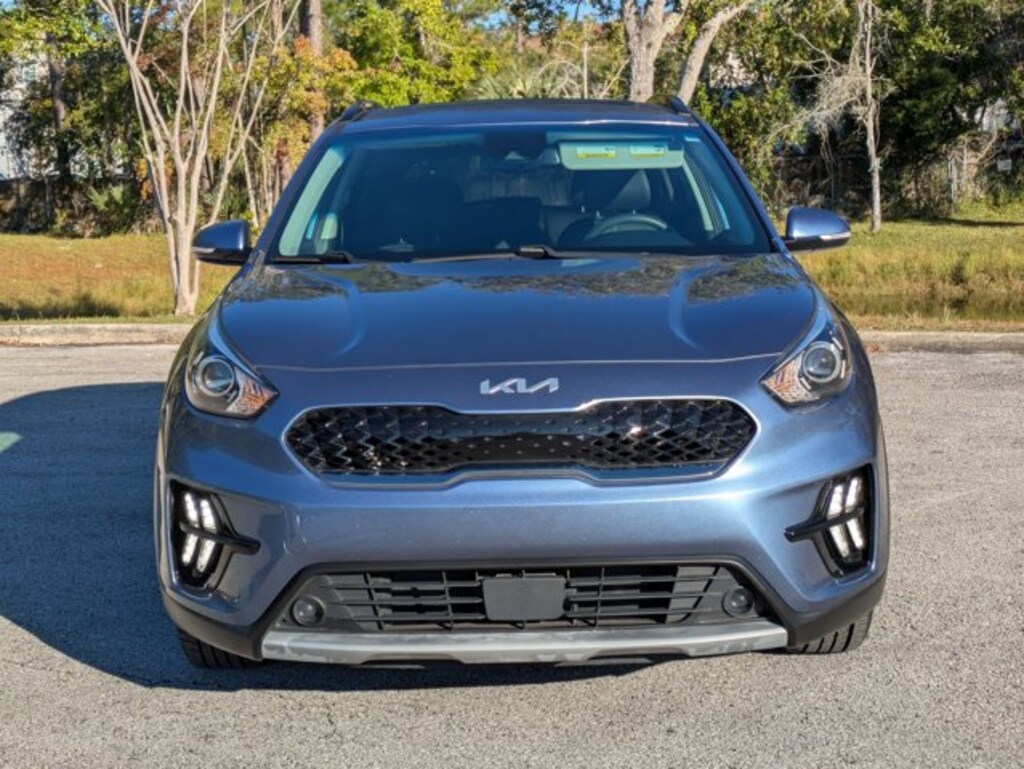Used 2022 Kia Niro Touring SE SUV