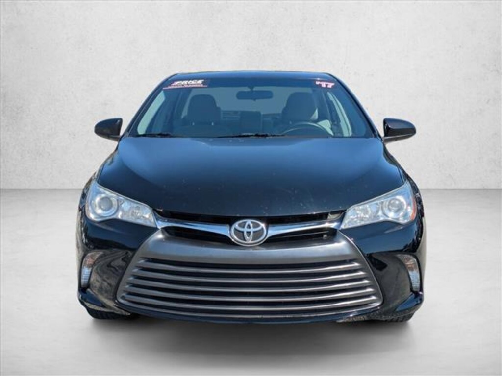 Used 2017 Toyota Camry LE Sedan