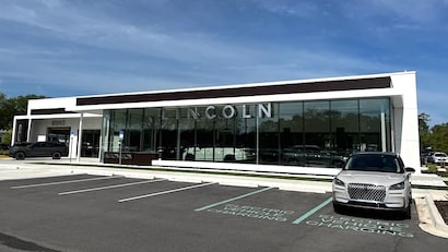 Friendly Lincoln Car Dealer