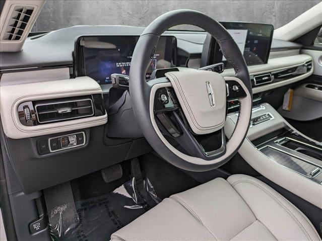 2025 Lincoln Aviator Reserve photo 3