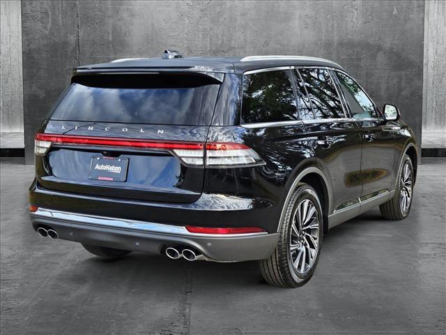 2025 Lincoln Aviator Premiere photo 2