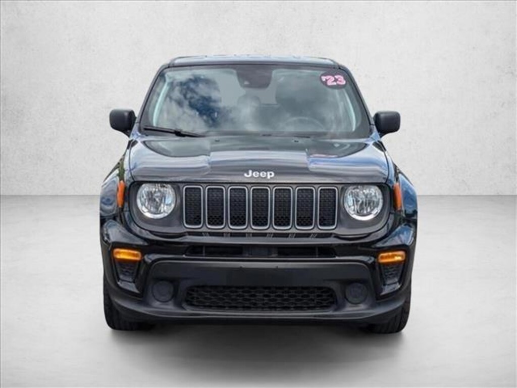 Used 2023 Jeep Renegade Latitude SUV