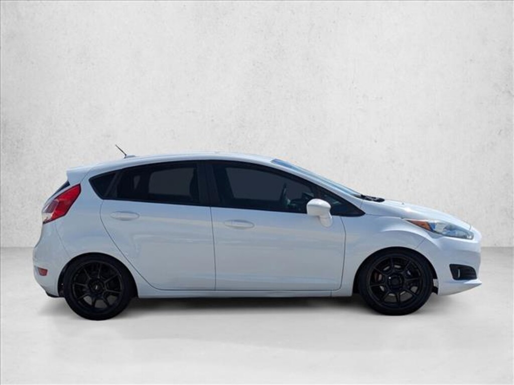 Used 2018 Ford Fiesta SE Hatchback