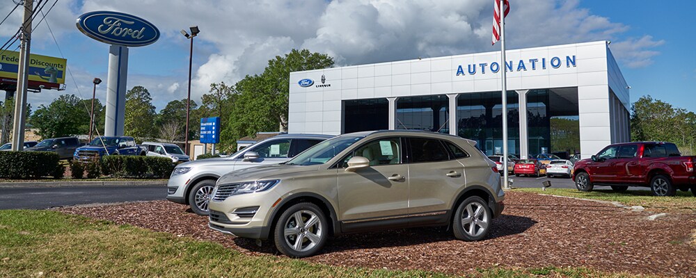 Exterior view of AutoNation Lincoln Orange Park serving Jacksonville