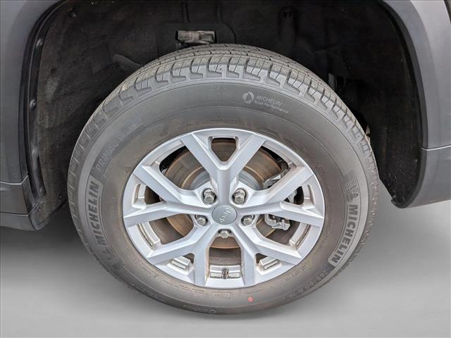 2021 Jeep Grand Cherokee Limited photo 3