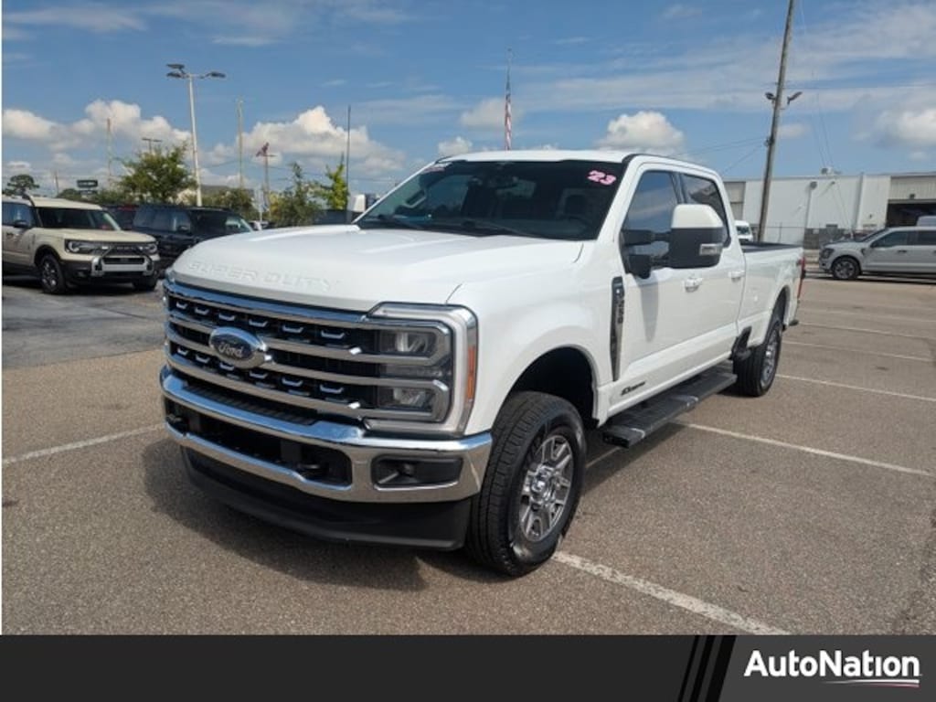 Used 2023 Ford F-250 LARIAT Truck Crew Cab