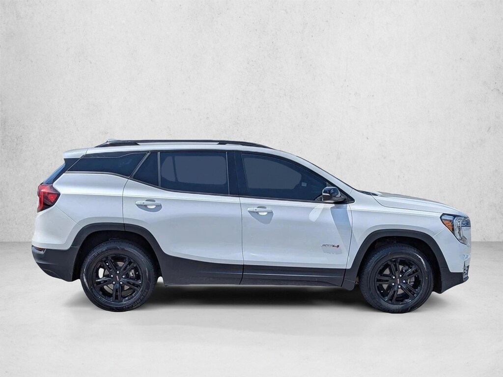 Used 2022 GMC Terrain AT4 SUV