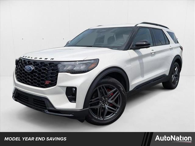 2025 Ford Explorer ST's photo