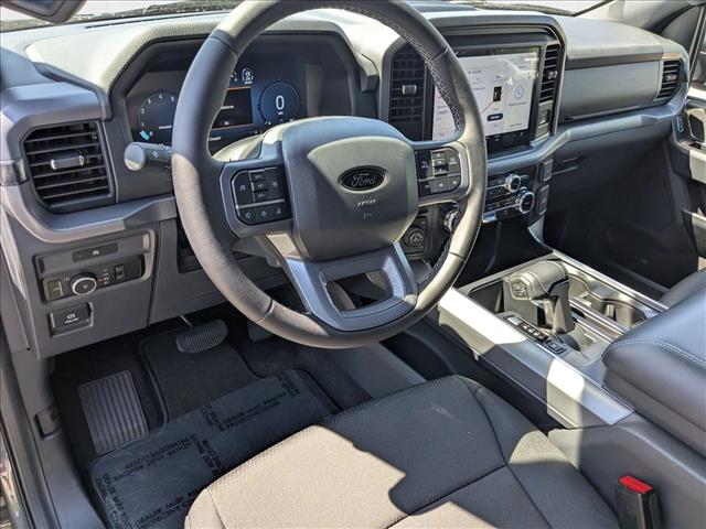 2025 Ford F-150 XLT photo 3