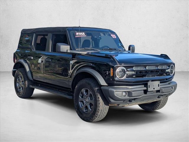2023 Ford Bronco Big Bend photo 2