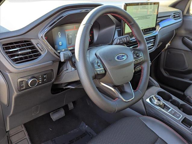 2025 Ford Escape ST-Line photo 2