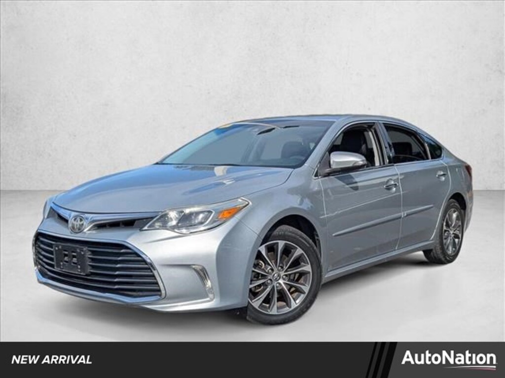 Used 2017 Toyota Avalon XLE Sedan
