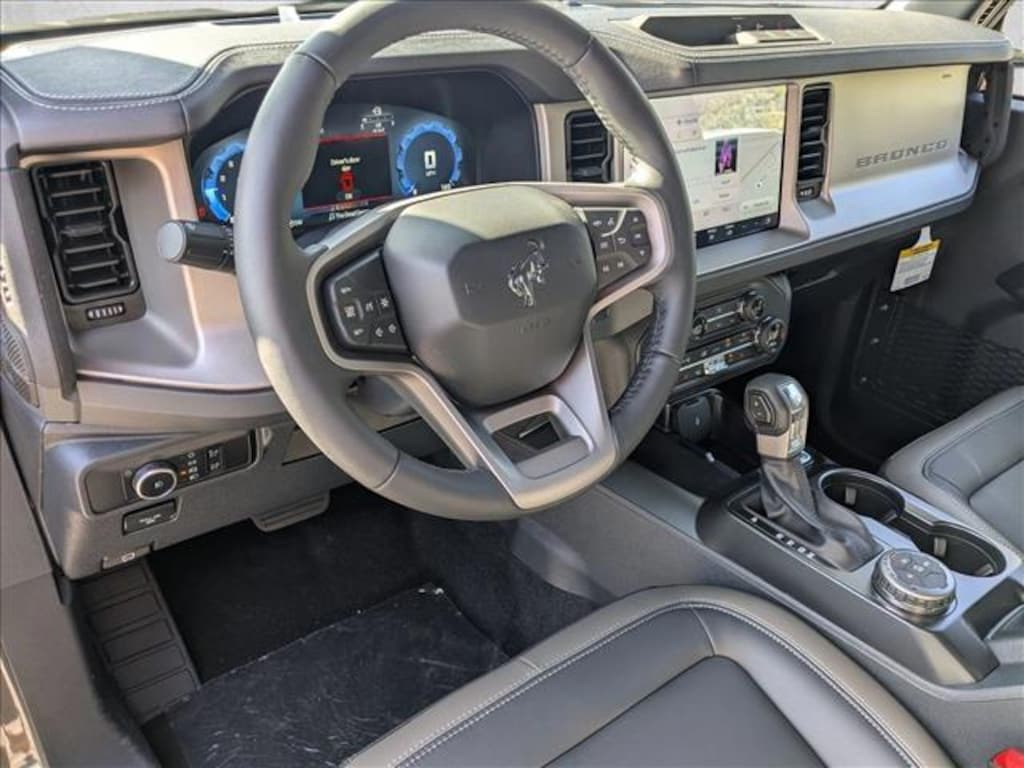 New 2025 Ford Bronco Outer Banks SUV