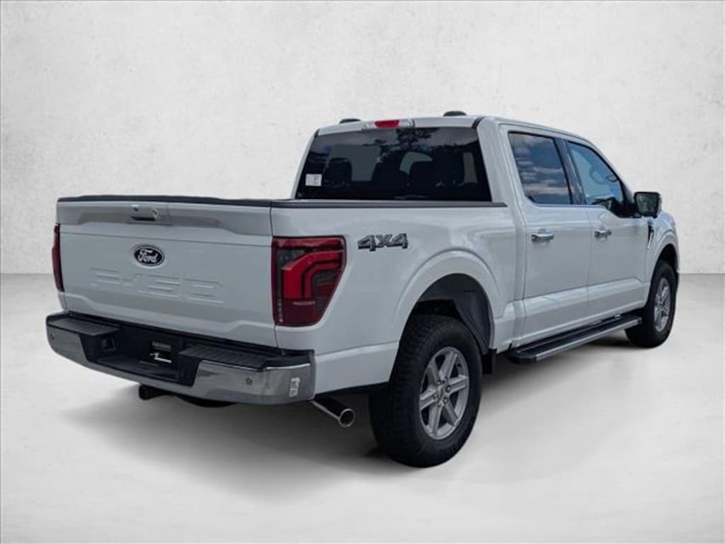 New 2025 Ford F-150 LARIAT Truck SuperCrew Cab