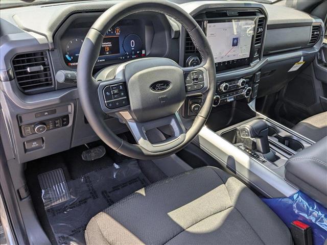2025 Ford F-150 XLT photo 3