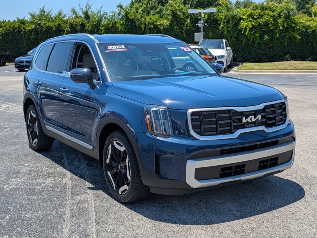 2023 Kia Telluride S photo 3