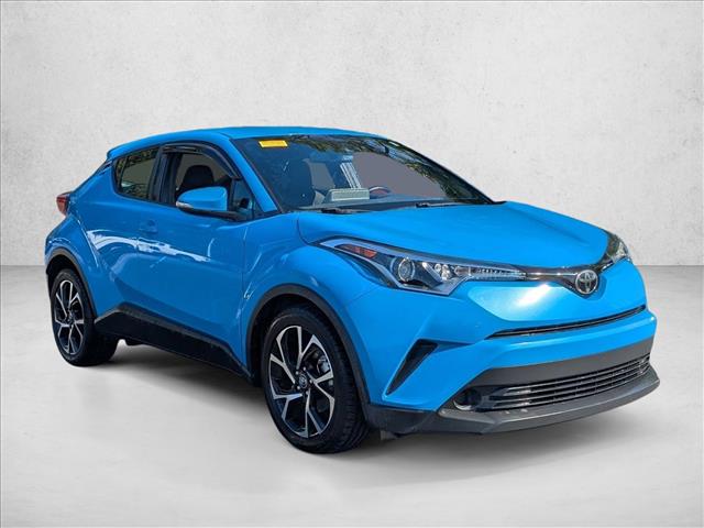 2019 Toyota C-HR XLE photo 3