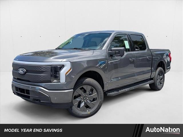 2025 Ford F-150 Lightning Flash's photo