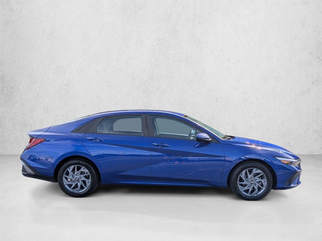 Used 2024 Hyundai Elantra SEL Sedan