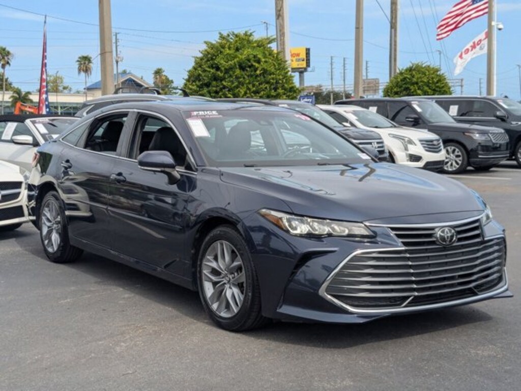 Used 2019 Toyota Avalon XLE Sedan