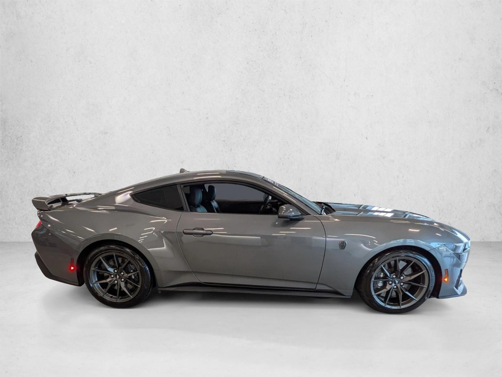 2024 Ford Mustang 4