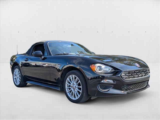 2017 Fiat 124 Spider Classica photo 3