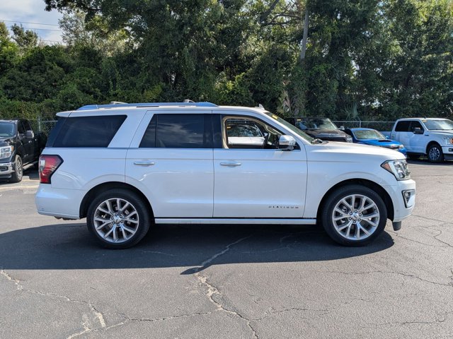 2019 Ford Expedition Platinum photo 4