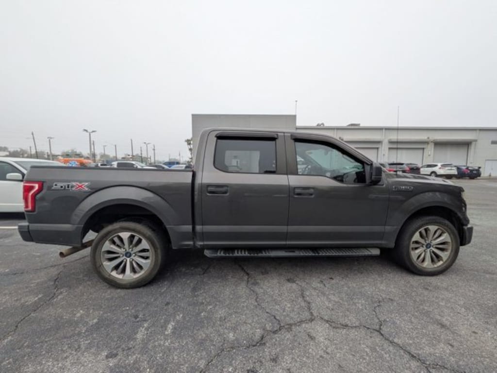 Used 2017 Ford F-150 XL Truck SuperCrew Cab