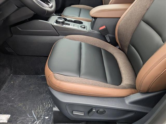 2025 Ford Bronco Sport Outer Banks photo 4