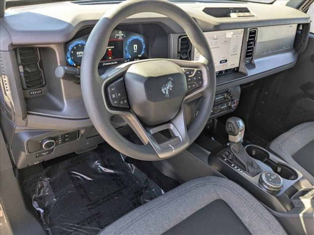 New 2025 Ford Bronco Base SUV