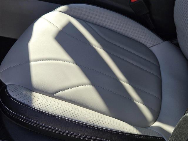 2025 Ford Escape photo 4