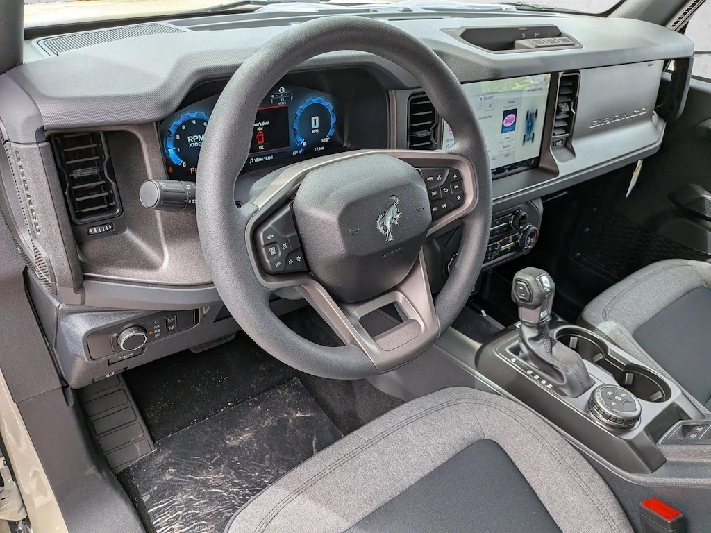New 2026 Ford Bronco Base SUV