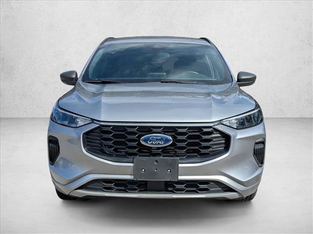 2024 Ford Escape ST-Line photo 2