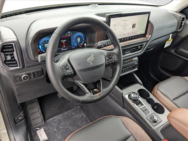 2025 Ford Bronco Sport Outer Banks photo 3