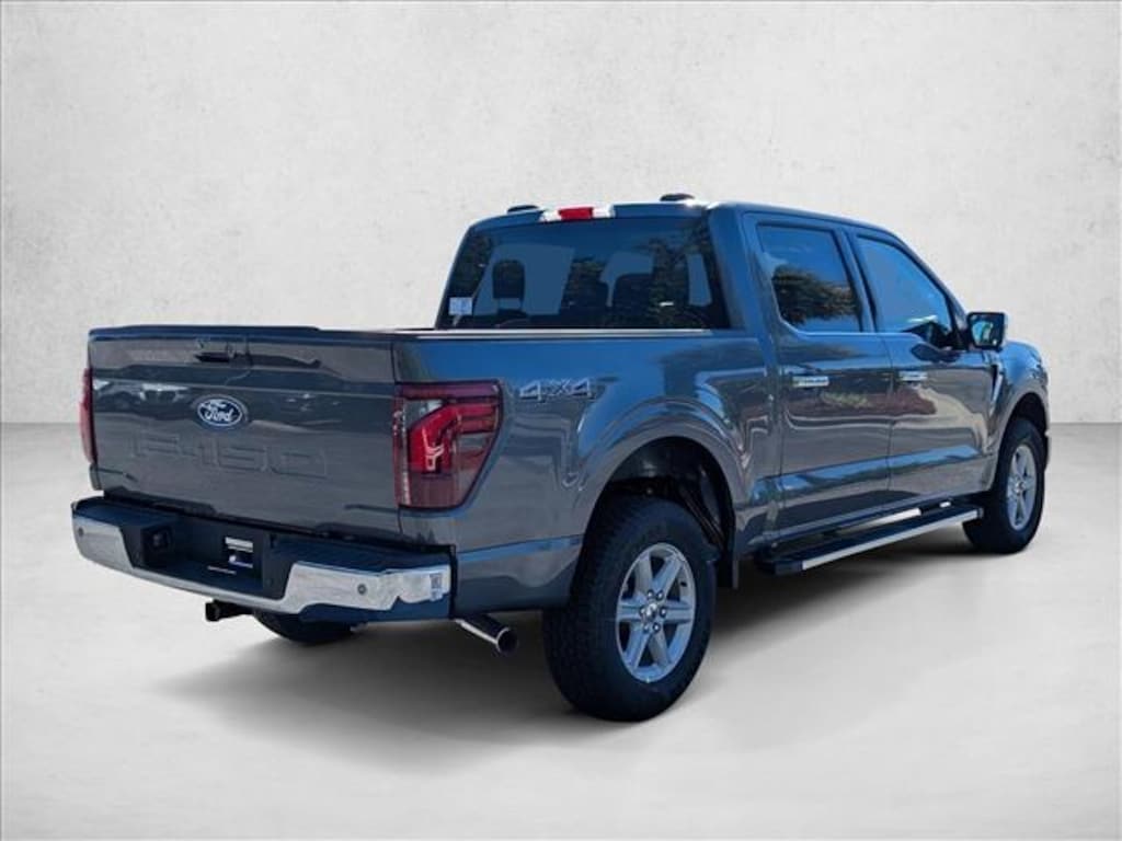 New 2025 Ford F-150 LARIAT Truck SuperCrew Cab