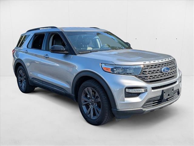 2022 Ford Explorer XLT photo 3