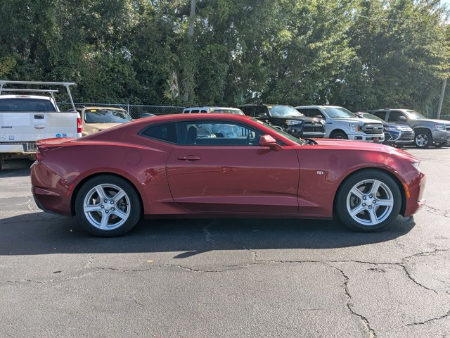 2019 Chevrolet Camaro 1LT photo 4