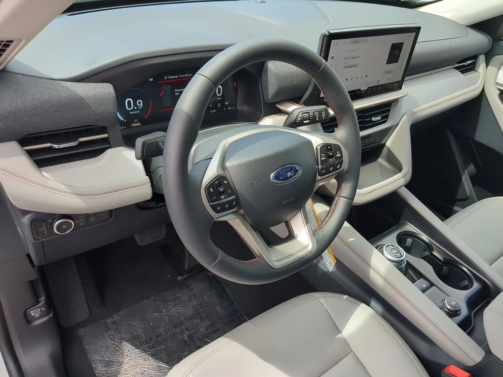 New 2026 Ford Explorer Active w/200A Pkg SUV
