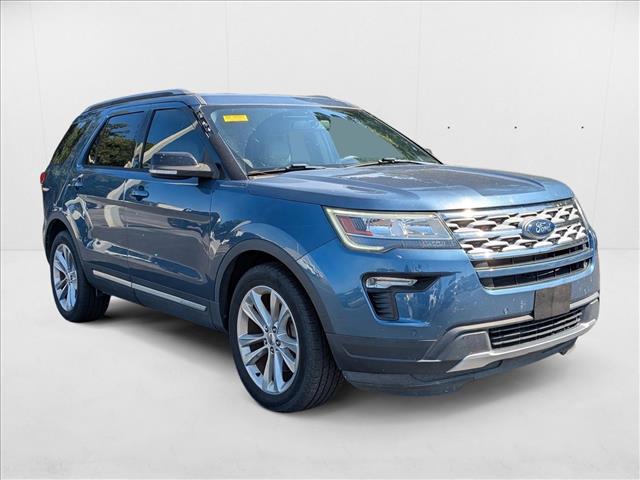 2018 Ford Explorer XLT photo 2