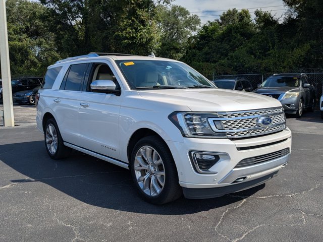 2019 Ford Expedition Platinum photo 3