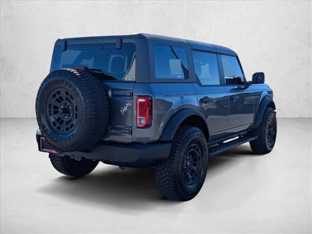 New 2025 Ford Bronco Base SUV