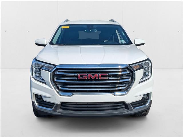 2024 Gmc Terrain SLT photo 2